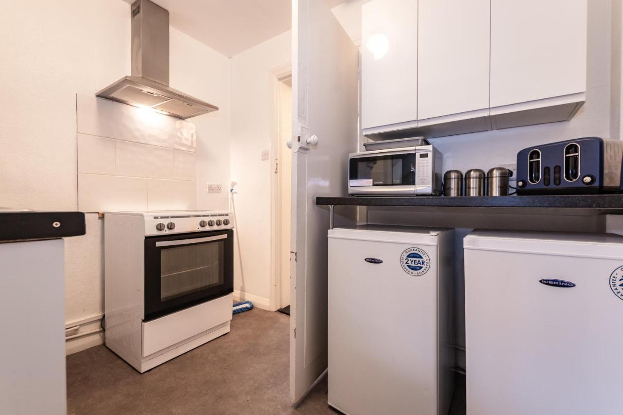 Best Price! Perfect Gunwharf Accommodation - 5 Single Beds Or Kingsize Free Parking Portsmouth Eksteriør billede