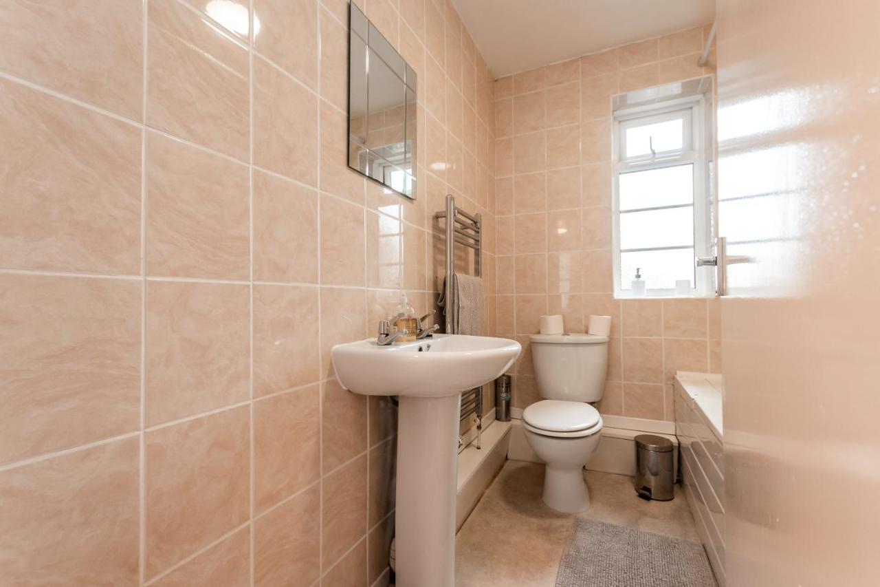 Best Price! Perfect Gunwharf Accommodation - 5 Single Beds Or Kingsize Free Parking Portsmouth Eksteriør billede
