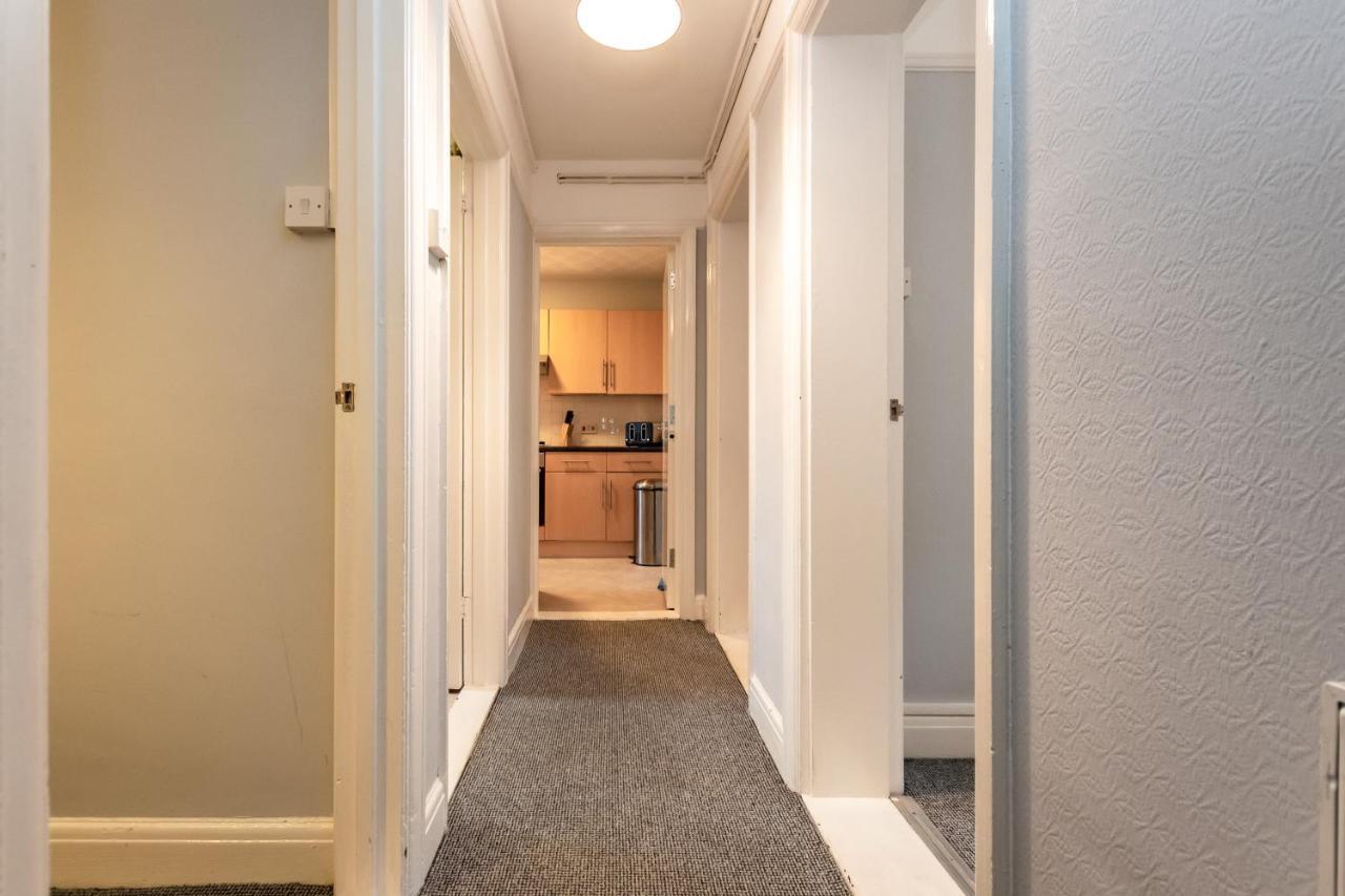 Best Price! Perfect Gunwharf Accommodation - 5 Single Beds Or Kingsize Free Parking Portsmouth Eksteriør billede